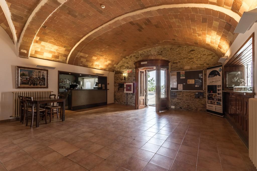 فندق مادريمانيافي  Hostatgeria Restaurant Els Angels المظهر الخارجي الصورة